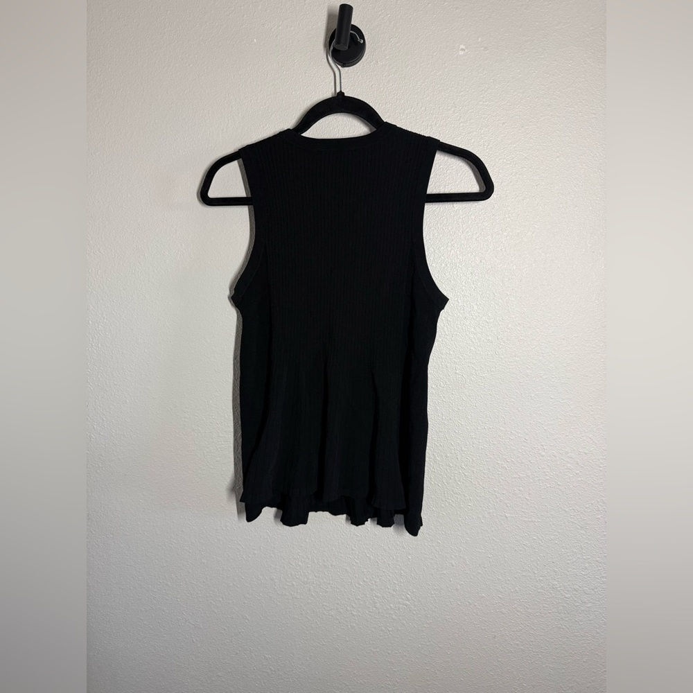 Theory Ribbed Peplum Sleeveless Crepe Knit - Picture 4 of 5